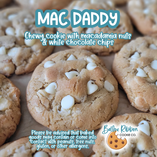 Chewy cookie with macadamia nuts and white chocolate chips